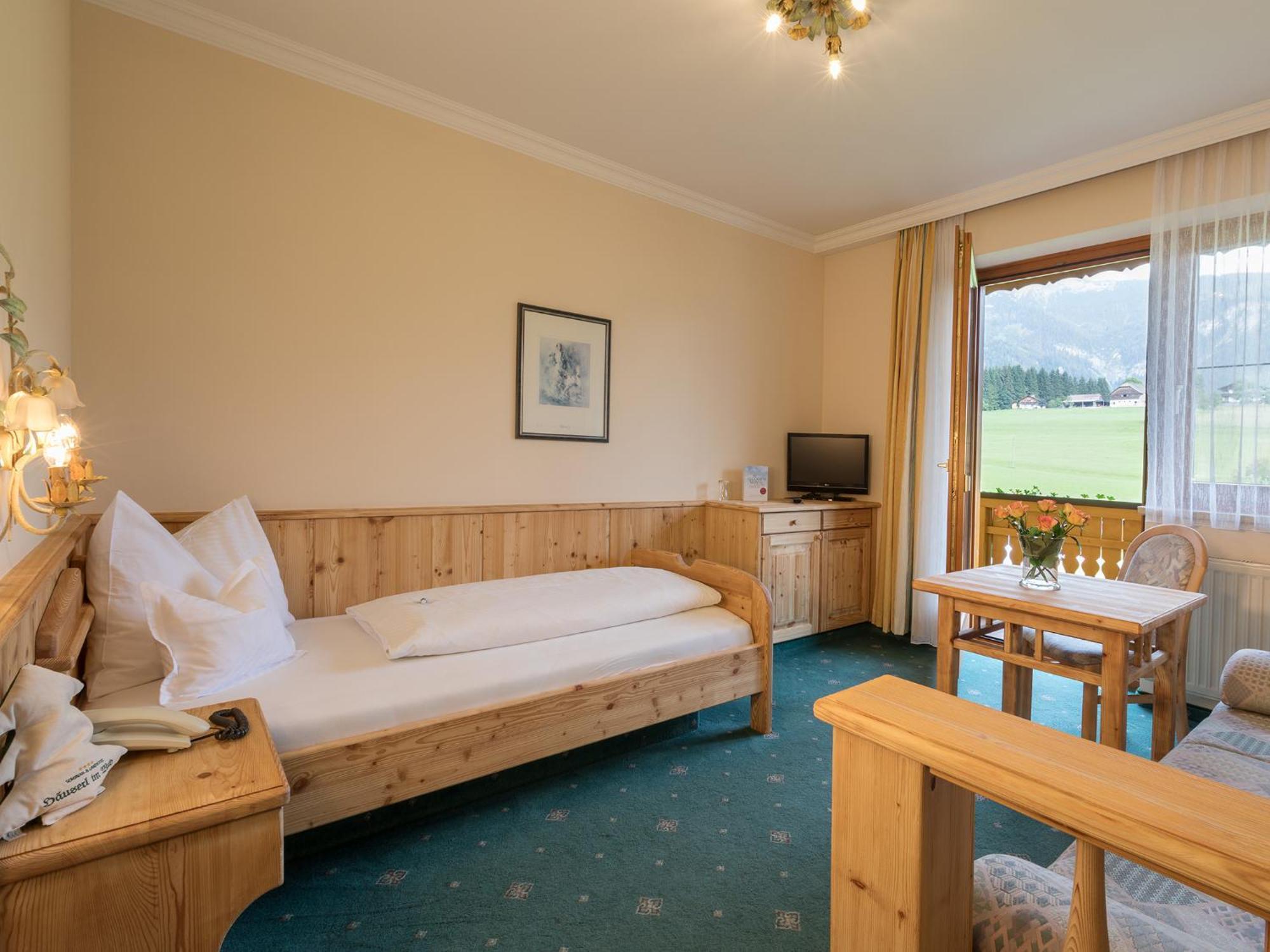 Landhotel Haeuserl Im Wald เกริบมิง ภายนอก รูปภาพ
