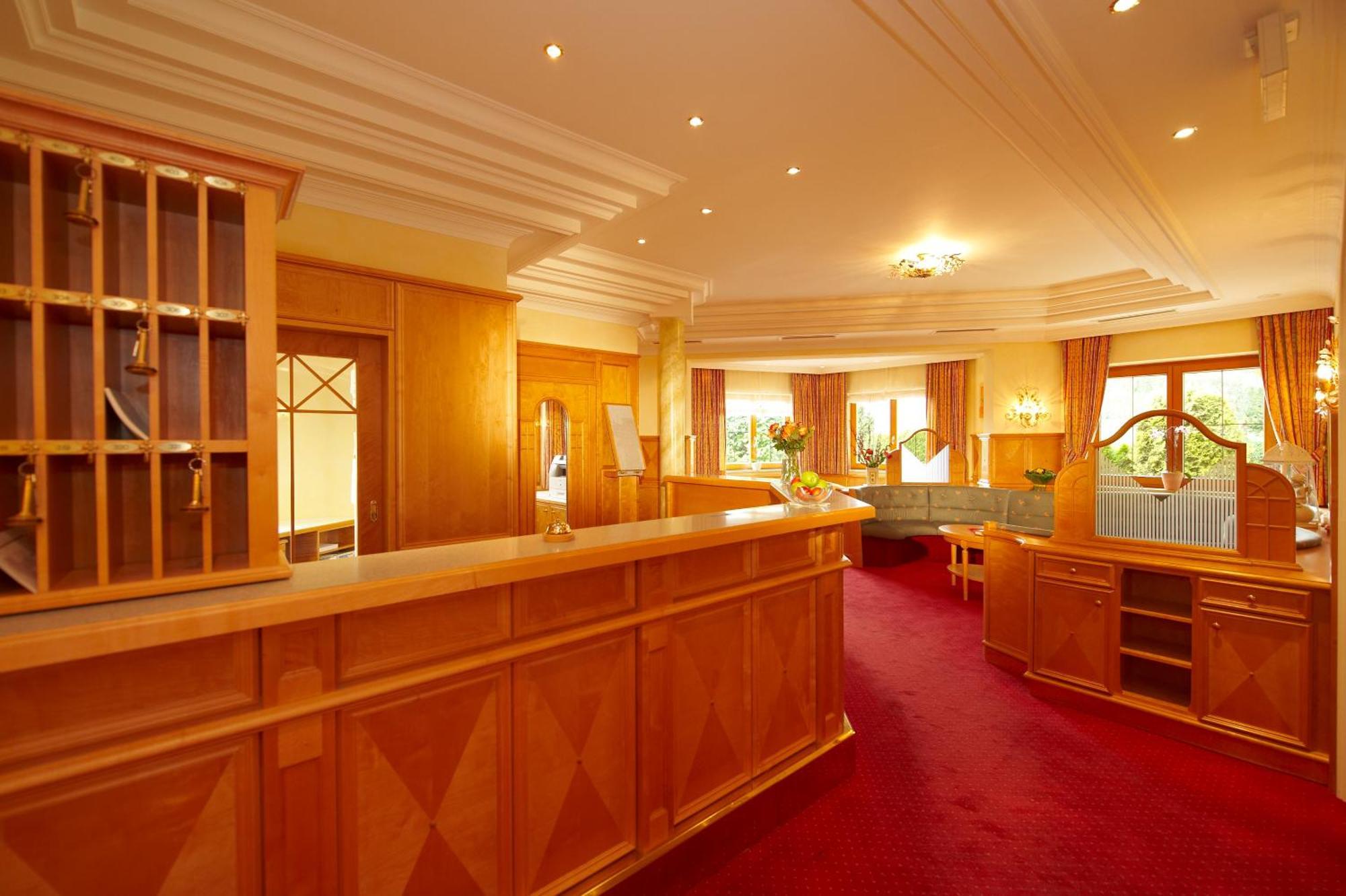 Landhotel Haeuserl Im Wald เกริบมิง ภายนอก รูปภาพ
